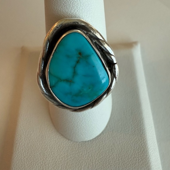 Vintage Sterling Silver Turquoise Statement Ring - Picture 1 of 7